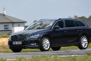 Opravdu potřebujete v ojeté Škodě Superb Combi nafťák? Tento motor vás přesvědčí, že úsporně to jde i jinak - Garáž.cz